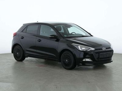 Phantom black. / mic Gebraucht 2016 Hyundai i20 Classic Kleinwagen | 5.990 € (Etwas zu teuer)