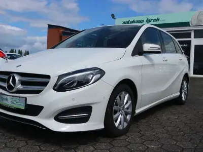 Gebraucht Mercedes B180 122 PS (89 kW) 2015 Weiß Van / Kleinbus
