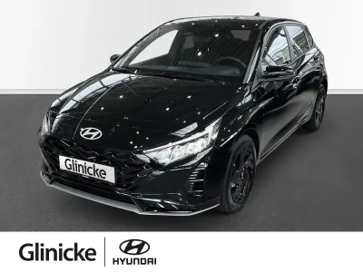 Neu Hyundai i20 Blackline 90 PS (66 kW) 2026 Schwarz Kleinwagen