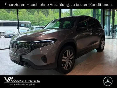 Gebraucht Mercedes EQB250+ Night 139 kW (190 PS) 2025 Grau SUV