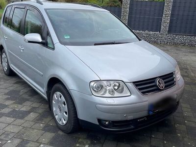 gebraucht VW Touran TouranAutomatik Silber T1 1 T 2.0 FSI 150 PS