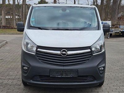 Gebraucht Opel Vivaro 125 PS (91 kW) 2018 Weiß Van / Kleinbus