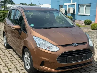 Gebraucht Ford B-MAX SYNC Edition 101 PS (74 kW) 2014 Braun Van / Kleinbus