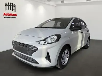 Nuova Hyundai i10 63 CV (46 kW) 2025 Grigio Utilitaria