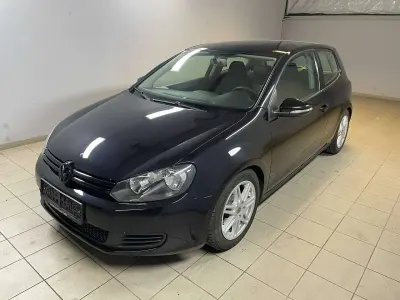 Gebraucht VW Golf VI Trendline 80 PS (58 kW) 2009 Deep black perleffekt Kleinwagen