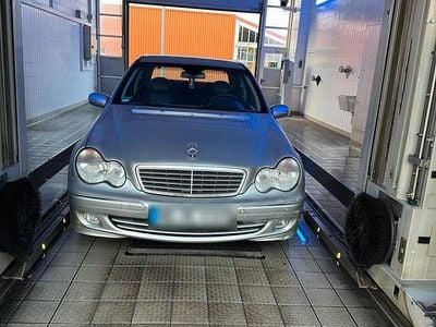 Mercedes C180