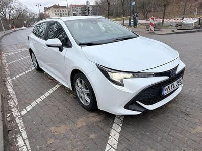 Weiß Gebraucht 2022 Toyota Corolla Kombi | 15.000 € (Guter Preis)