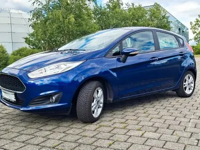 Gebraucht Ford Fiesta Celebration 82 PS (60 kW) 2017 Blau Kleinwagen