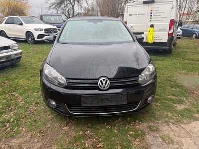 Gebraucht VW Golf VI Style 105 PS (77 kW) 2011 Schwarz Kleinwagen