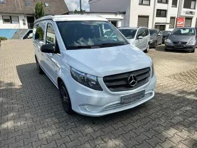 Gebraucht Mercedes 220 163 PS (119 kW) 2016 Van / Kleinbus