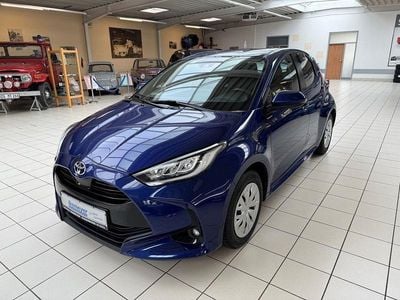 Usata Toyota Yaris Team 125 CV (91 kW) 2021 Blu Utilitaria