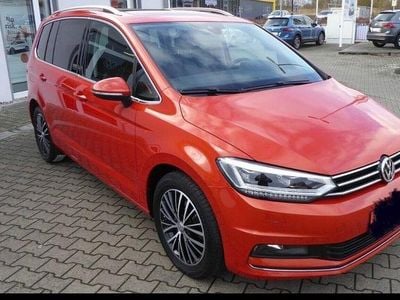 Gebraucht VW Touran Highline 190 PS (139 kW) 2017 Orange Van / Kleinbus