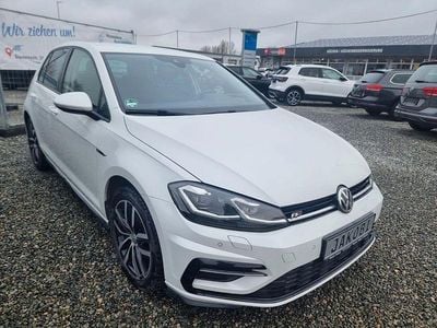 Gebraucht VW Golf VII Highline 150 PS (110 kW) 2019 Weiß Limousine