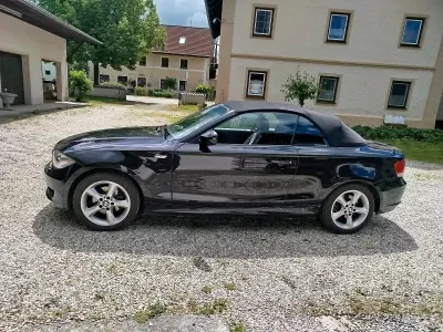 Gebraucht BMW 120 Cabriolet 177 PS (130 kW) 2010 Schwarz Cabrio