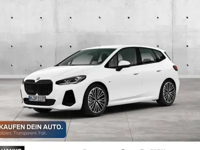 Gebraucht BMW 223 Active Tourer Luxury Line 218 PS (160 kW) 2024 Weiß Van / Kleinbus
