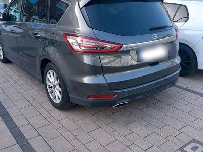 Gebraucht Ford S-MAX 179 PS (131 kW) 2016 Grau Van / Kleinbus