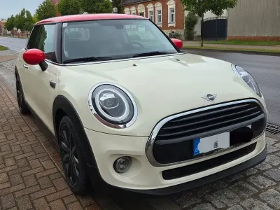 Używany Mini Cooper 136 KM (100 kW) 2020 Biały Hatchback
