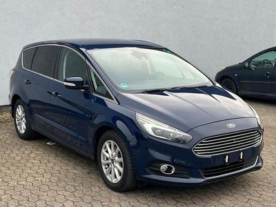 Gebraucht Ford S-MAX Titanium 179 PS (131 kW) 2017 Blau Van / Kleinbus