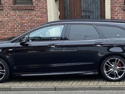 Schwarz Gebraucht 2019 Ford Mondeo ST-Line Kombi | 18.900 € (Etwas zu teuer)