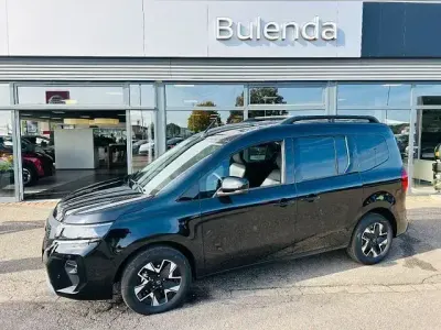 Gebraucht Nissan Townstar Tekna 131 PS (96 kW) 2025 Schwarz Kombi
