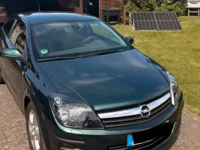 Brugt Opel Astra GTC 120 HK (88 kW) 2005 Grøn Sedan