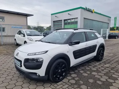 Gebraucht Citroën C4 Feel 99 PS (72 kW) 2015 Blanc banquise SUV