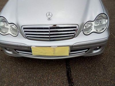 Silber Gebraucht 2006 Mercedes C180 Elegance Limousine | 5.000 € (Teuer)