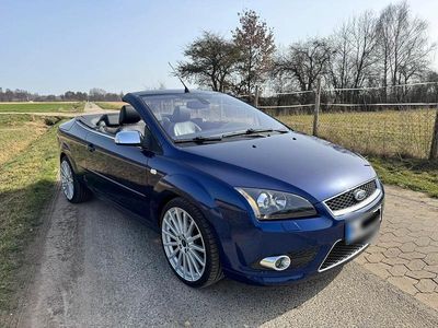 Gebraucht Ford Focus Cabriolet Titanium 145 PS (106 kW) 2007 Blau Cabrio
