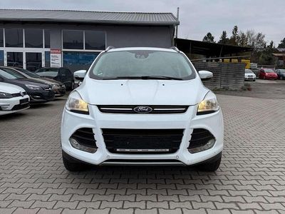 Weiß Gebraucht 2014 Ford Kuga Trend SUV | 9.790 €