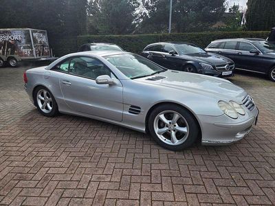 Gebraucht Mercedes SL500 306 PS (225 kW) 2001 Brillantsilber  metalliclack (metallic) Cabrio