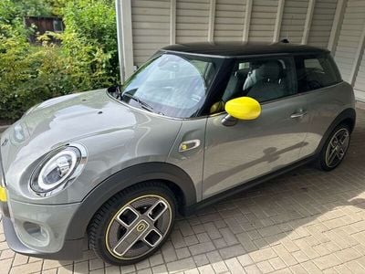 Grau Gebraucht 2021 Mini Cooper SE Kleinwagen | 16.000 € (Guter Preis)