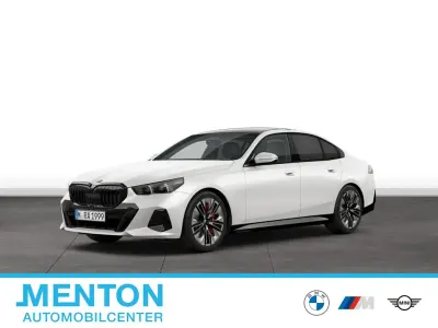 Gebraucht BMW 540 Sport Line 286 PS (210 kW) 2025 Weiß Limousine