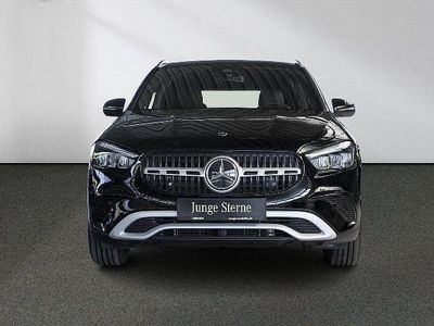 Second-hand Mercedes GLA200 Advanced 163 CP (119 kW) 2025 Negru SUV