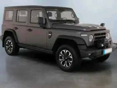 Neu BAW 212 166 PS (122 kW) 2026 Grau SUV