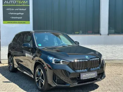 Gebraucht BMW iX1 M Sport 230 kW (313 PS) 2023 Schwarz SUV