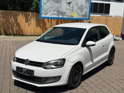 Gebraucht VW Polo Team 69 PS (50 kW) 2010 Weiß Kleinwagen