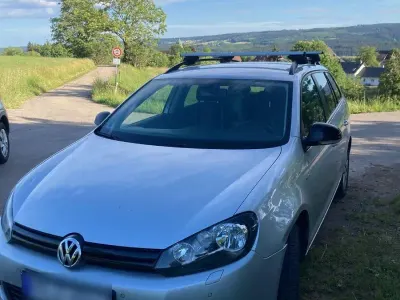 Gebraucht VW Golf VII Comfortline 105 PS (77 kW) 2012 Silber Limousine