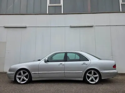 Brugt Mercedes E320 Elegance 224 HK (164 kW) 2001 Sølv Sedan