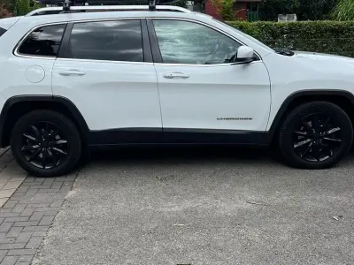 Usata Jeep Cherokee 200 CV (147 kW) 2015 Bianco SUV