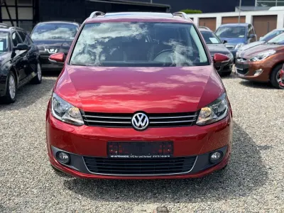 Gebraucht VW Touran Life 105 PS (77 kW) 2013 Rot Van / Kleinbus