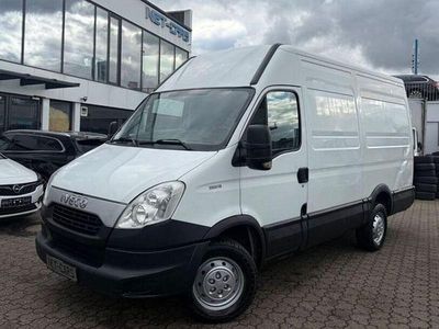Gebraucht Iveco Daily 126 PS (92 kW) 2013 Weiß Van / Kleinbus