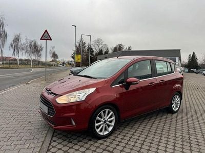 Gebraucht Ford B-MAX Titanium 101 PS (74 kW) 2015 Rot Van / Kleinbus