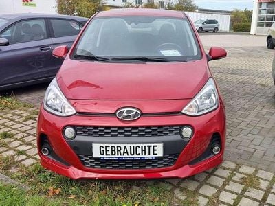 Gebraucht Hyundai i10 87 PS (63 kW) 2017 Rot Kleinwagen