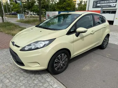 Gebraucht Ford Fiesta Trend 82 PS (60 kW) 2009 Gelb Limousine