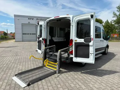 Gebraucht Ford Transit 131 PS (96 kW) 2020 Weiß Van