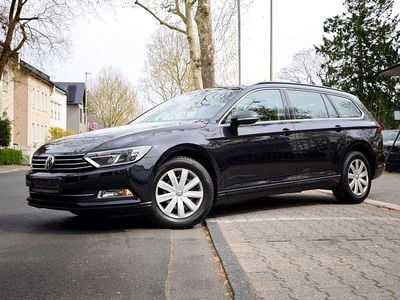 Gebraucht VW Passat Comfortline 150 PS (110 kW) 2018 Schwarz Kombi