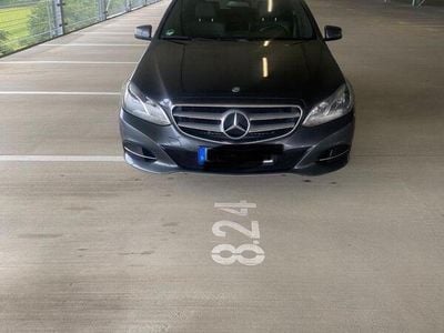 Mercedes E200