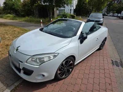 Gebraucht Renault Mégane Cabriolet 130 PS (95 kW) 2010 Weiß Cabrio