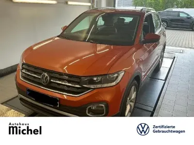 Używany VW T-Cross Style 116 KM (85 kW) 2020 Pomarańczowy SUV