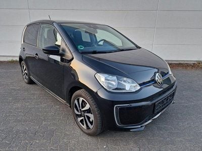 Usata VW e-up! Active 61 kW (83 CV) 2021 Nero Utilitaria
